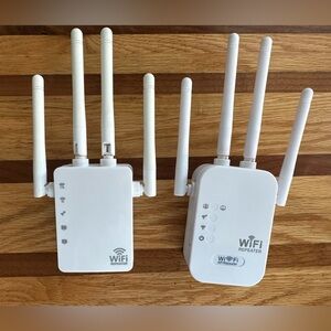 High-Performance White WiFi Repeater (SET of 2)